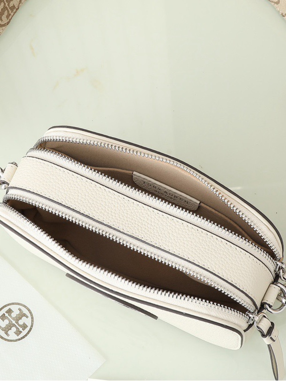 Tory Burch Cream Leather Crossbody Camera Bag with Logo Cutout - Picture 4 of 5
